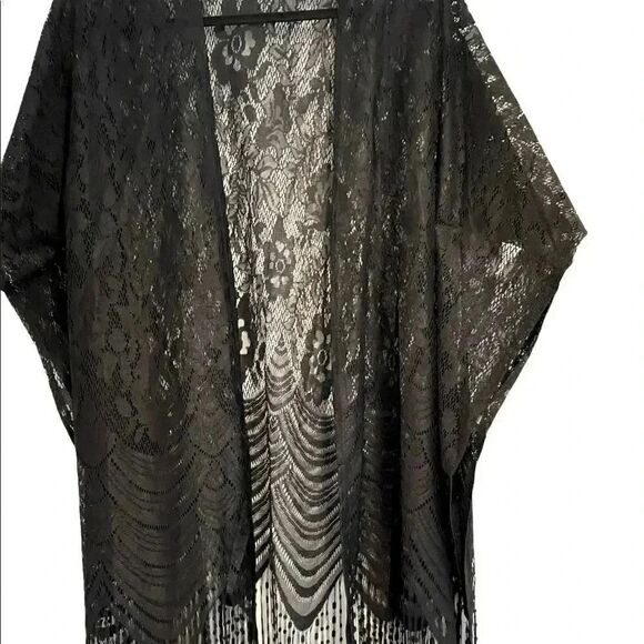 Beautiful lace and fringe swim coverup - Picture 1 of 4